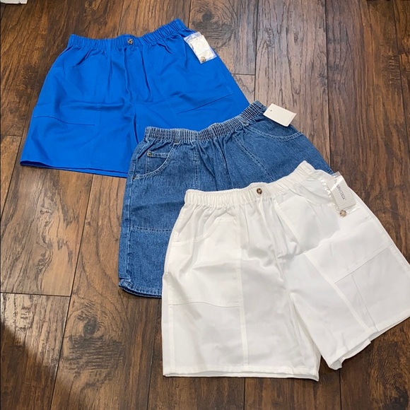 petite shorts with elastic waist